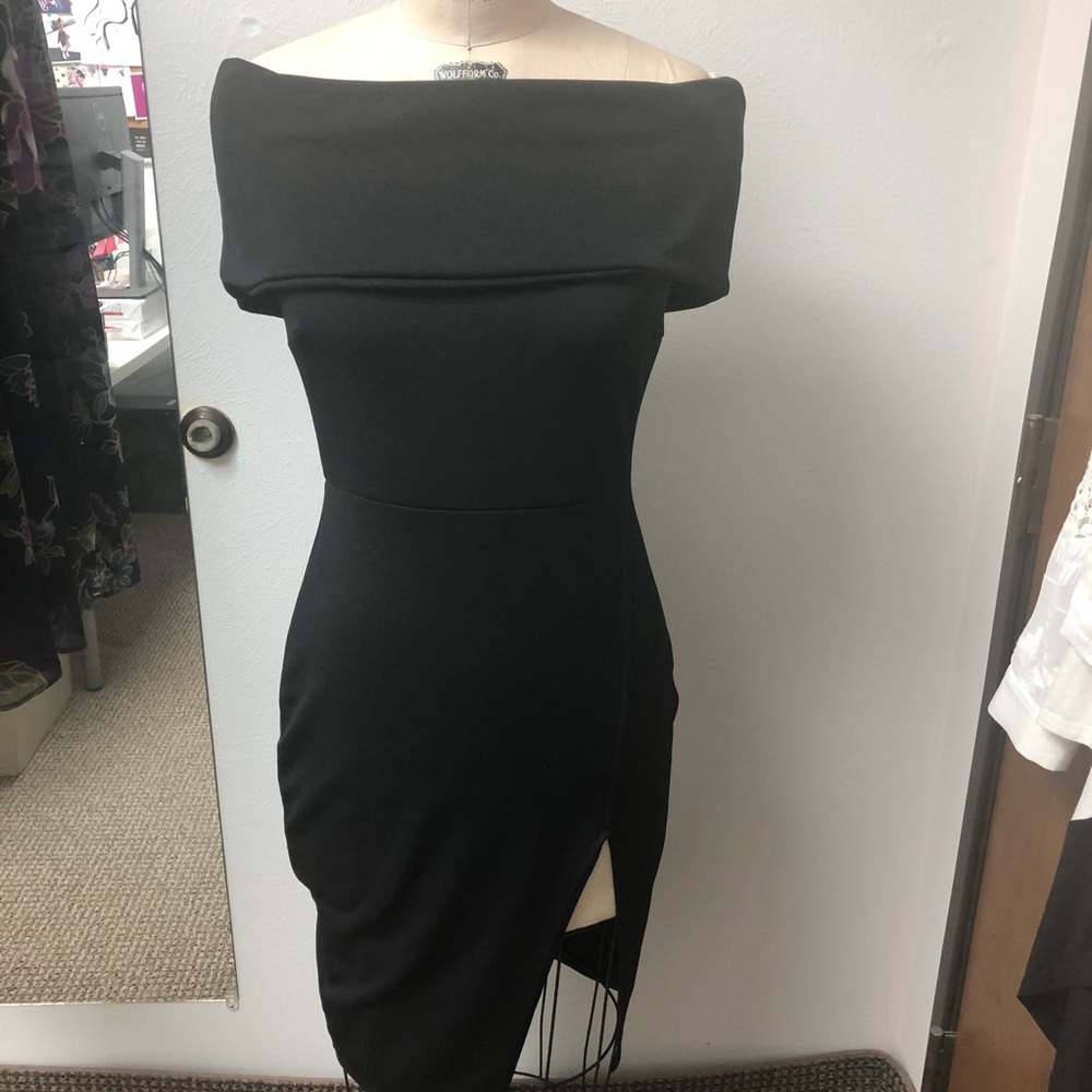 Boohoo Night Over Shoulder dress with high slit